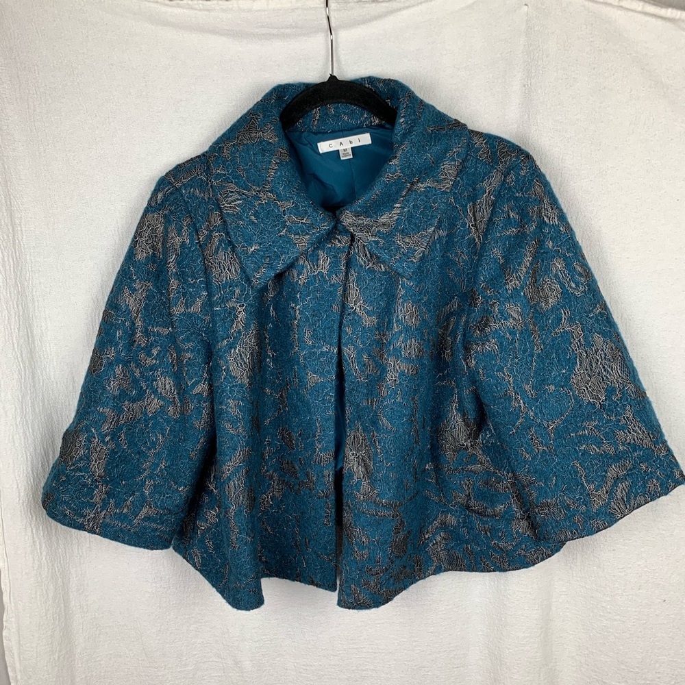 CAbi Lisboa Topper #168 Size M Great Piece!